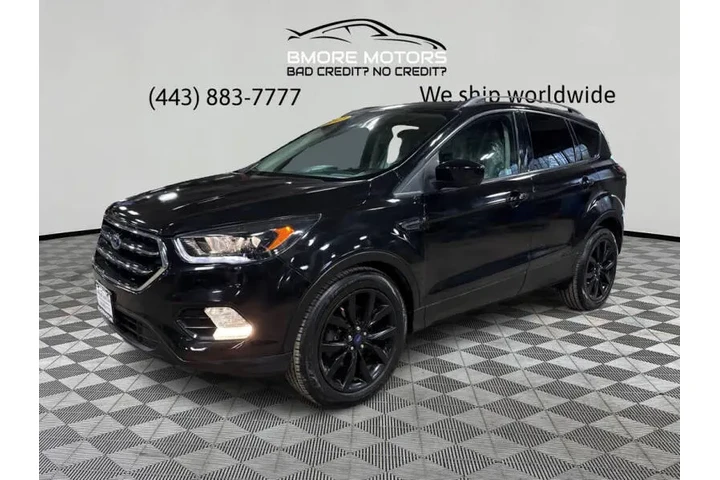2017 Escape SE image 1