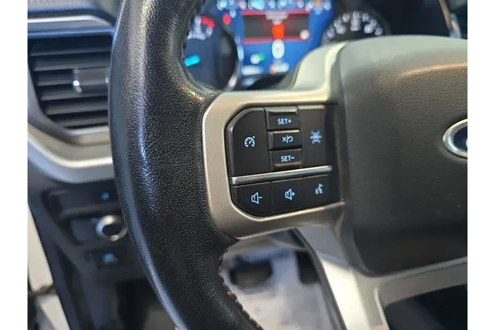 $38999 : Ford Expedition 2022 4x2 XLT image 8