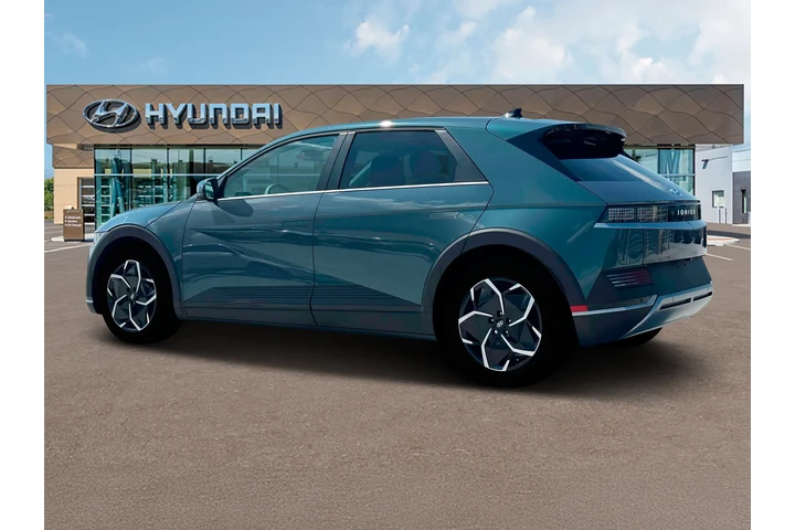 $23990 : Hyundai IONIQ 5 2024 SE 4dr image 4