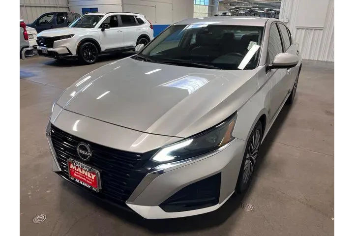 $17527 : Nissan Altima 2023 2.5 SV 4d image 7