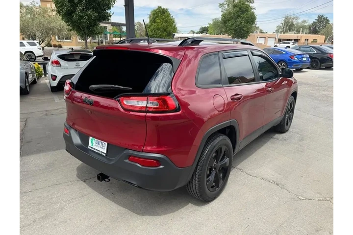 2017 Cherokee Limited FWD image 5