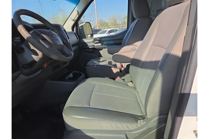 $14995 : 2017 NV Cargo 1500 SV image 10