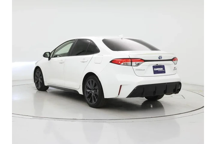 $26998 : Toyota Corolla Hybrid 2023 S image 2