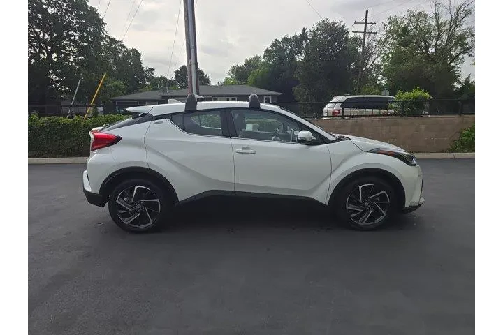 $24995 : Toyota C-HR 2021 Limited 4dr image 3