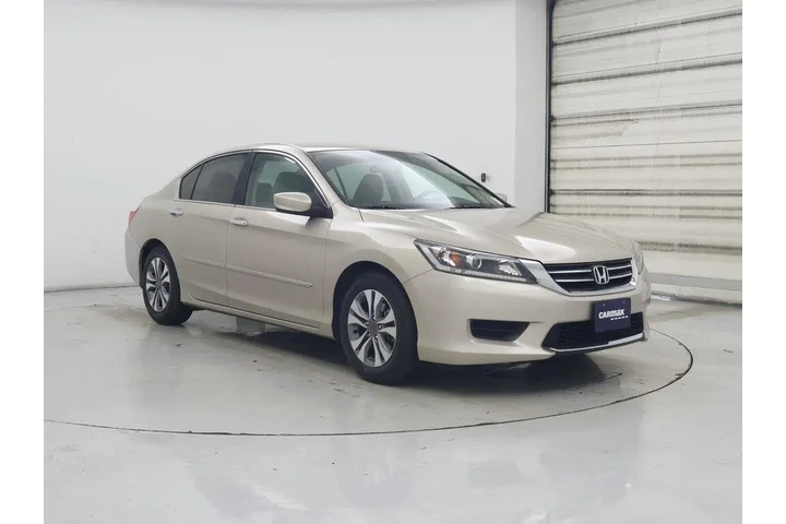 $17998 : Honda Accord 2015 LX 4dr Sed image 1