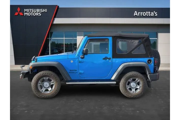 $21980 : Jeep Wrangler 2016 4x4 Sport image 2