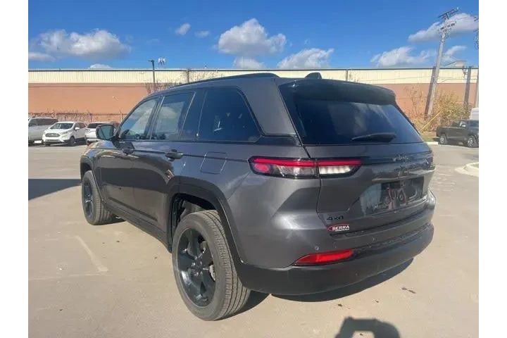 $28271 : Jeep Grand Cherokee 2023 4x4 image 7