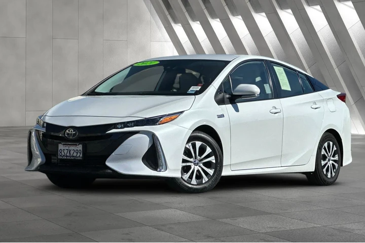 $21900 : Toyota Prius Prime 2021 XLE image 2