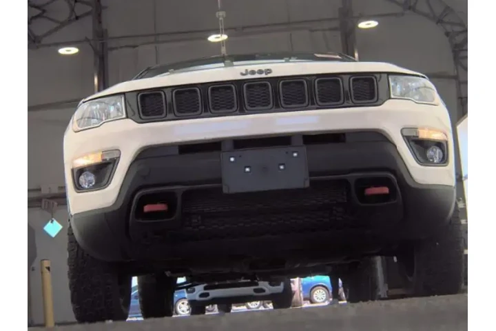 $17693 : Jeep Compass 2020 4x4 Trailh image 3