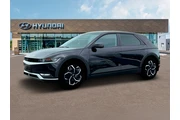 $25216 : Hyundai IONIQ 5 2024 SE 4dr thumbnail