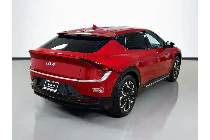 $22846 : Kia EV6 2023 Wind 4dr Crosso image 7