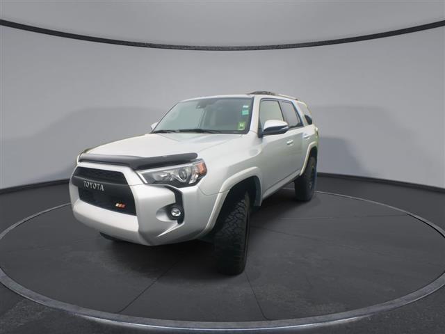 $36700 : PRE-OWNED 2021 TOYOTA 4RUNNER image 4