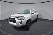 $36700 : PRE-OWNED 2021 TOYOTA 4RUNNER thumbnail