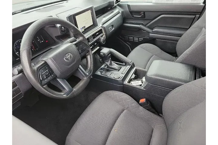 $32800 : Toyota Tacoma 2024 4x2 SR5 4 image 3
