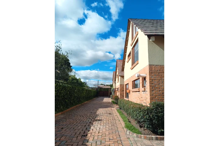 $3600000 : ARRIENDO CASA CAMPESTRE CHIA image 2