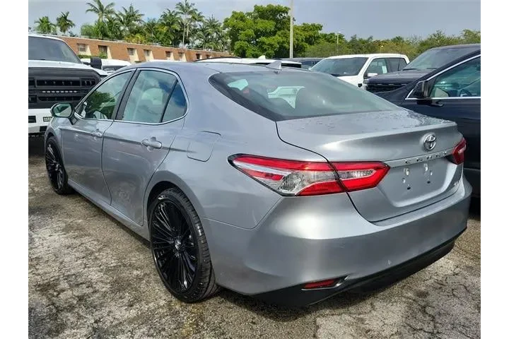 $11490 : Toyota Camry 2020 LE 4dr Sed image 4