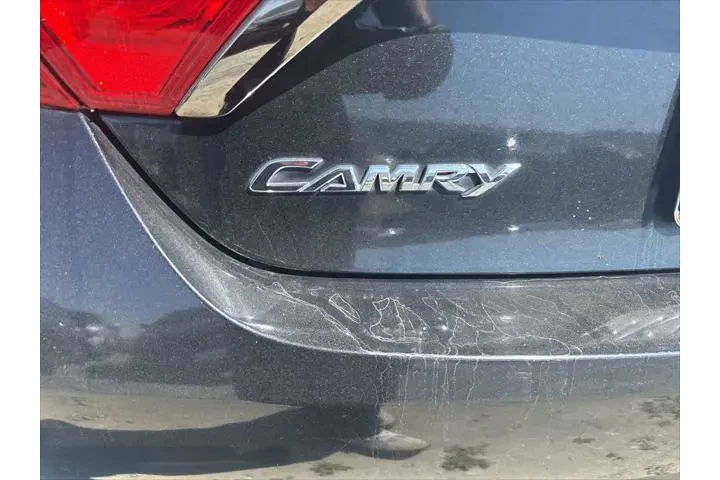 $13299 : Toyota Camry 2015 SE 4dr Sed image 10