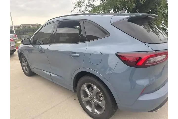 $20495 : Ford Escape 2023 ST-Line 4dr image 6
