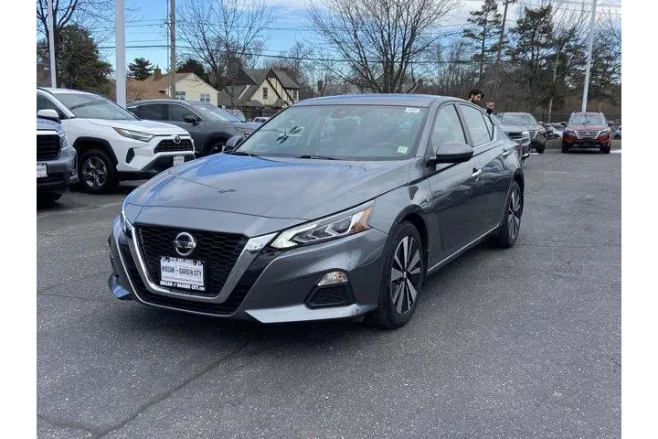 $15487 : Nissan Altima 2021 2.5 SV 4d image 6