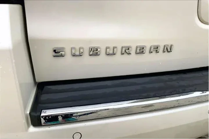 $13942 : Chevrolet Suburban 2015 4x2 image 9