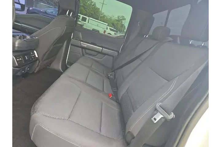 $31898 : Ford F-150 2023 4x4 Platinum image 8