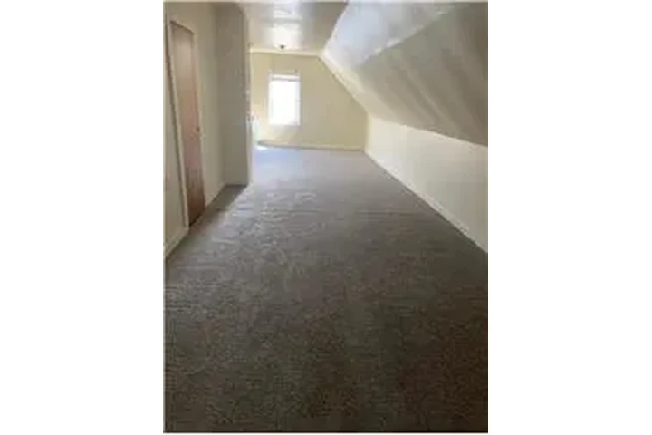 $1700 : Rental property with 3 bedro image 4