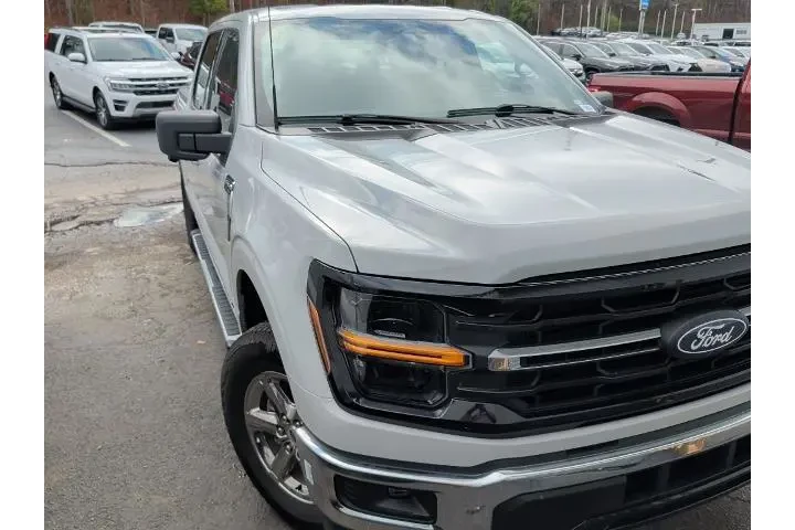 $36000 : Ford F-150 2024 4x4 XLT 4dr image 2