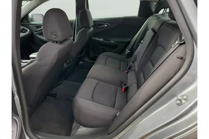 $16798 : Chevrolet Malibu 2024 LT 4dr image 10