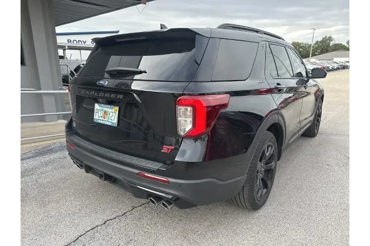 $37132 : Ford Explorer 2022 ST 4dr SU image 8