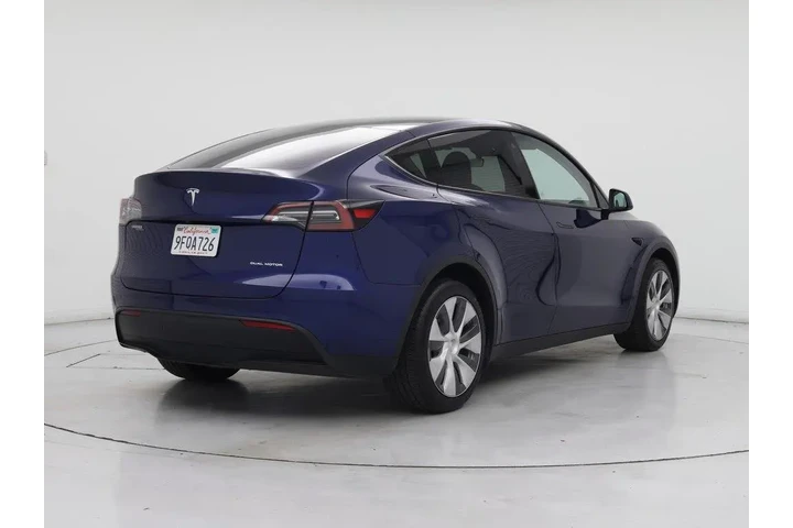 $37998 : Tesla Model Y 2023 AWD Long image 8