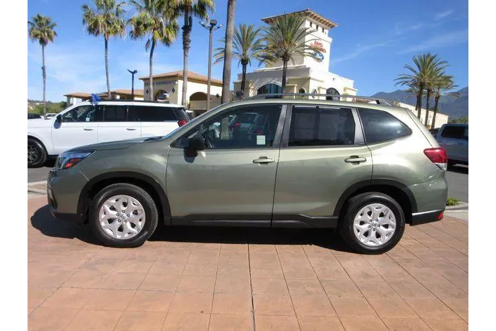 $17439 : Subaru Forester 2019 AWD Bas image 1