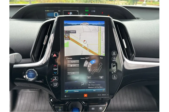 $15997 : 2019 Prius Limited image 6
