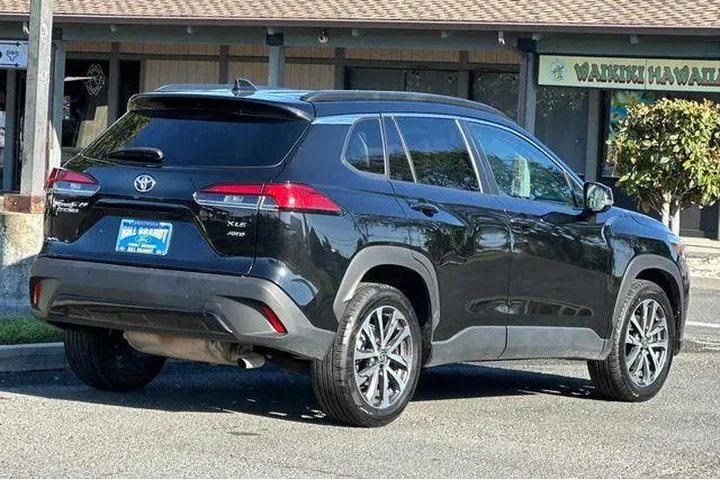 $23903 : Toyota Corolla Cross 2024 AW image 3