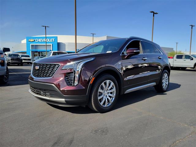 $27991 : Pre-Owned 2021 XT4 FWD Premiu image 2