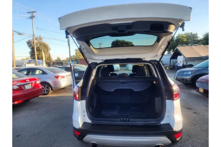 $10999 : 2017 Escape SE image 10