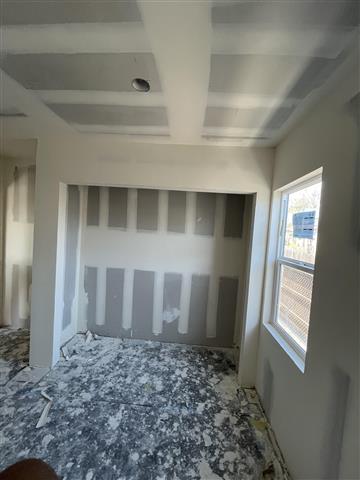 Taper drywall, patching image 1