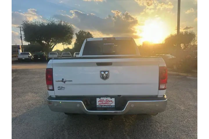 $15790 : Ram 1500 2017 4x2 SLT 4dr Cr image 6