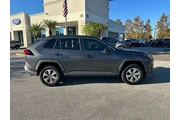 $18975 : Toyota RAV4 2019 LE 4dr SUV thumbnail