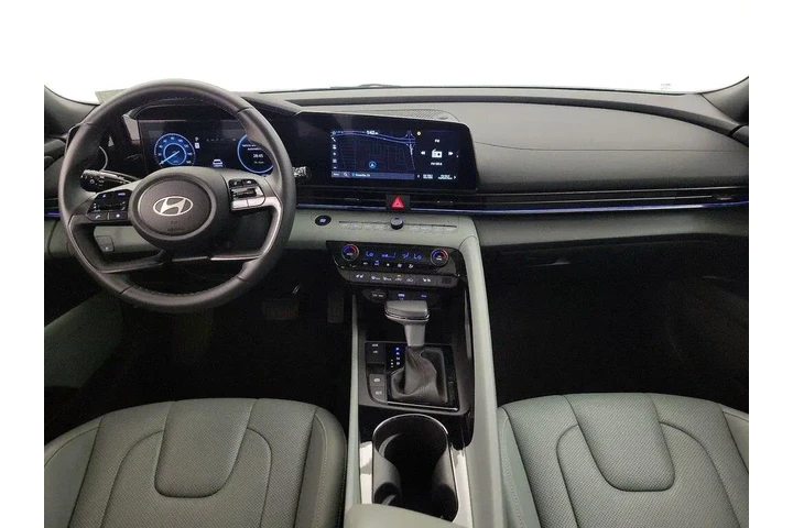 $24998 : Hyundai ELANTRA Hybrid 2025 image 9