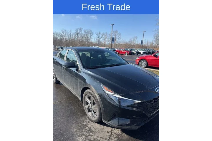 $19490 : Hyundai ELANTRA 2023 SEL 4dr image 5