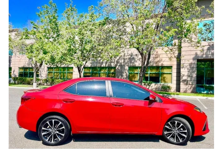 $15995 : 2017 Corolla SE image 7