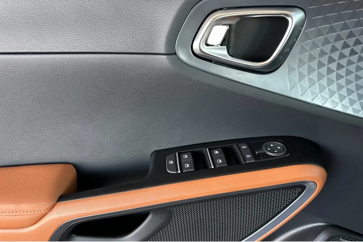 $27360 : New 2025 Soul EX image 10