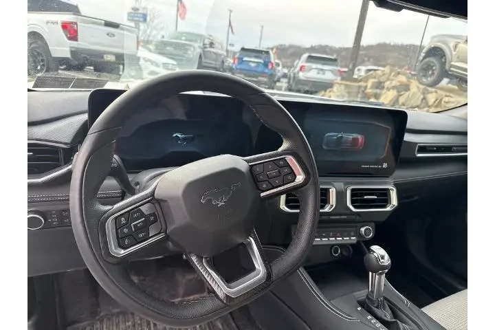 $35987 : Ford Mustang 2025 EcoBoost P image 7