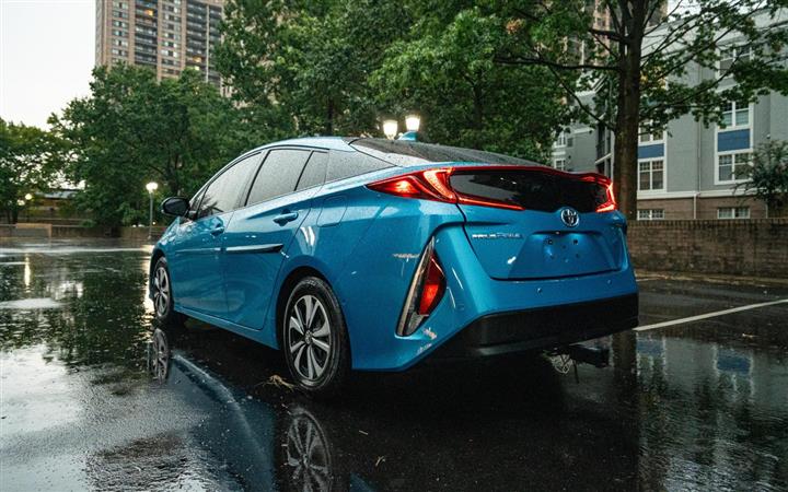 $24000 : 2017 TOYOTA PRIUS PRIME image 6