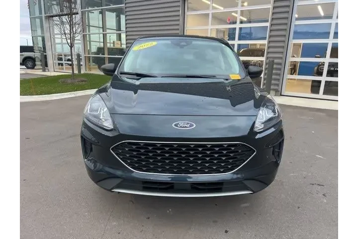 $19938 : Ford Escape 2022 AWD SE 4dr image 2