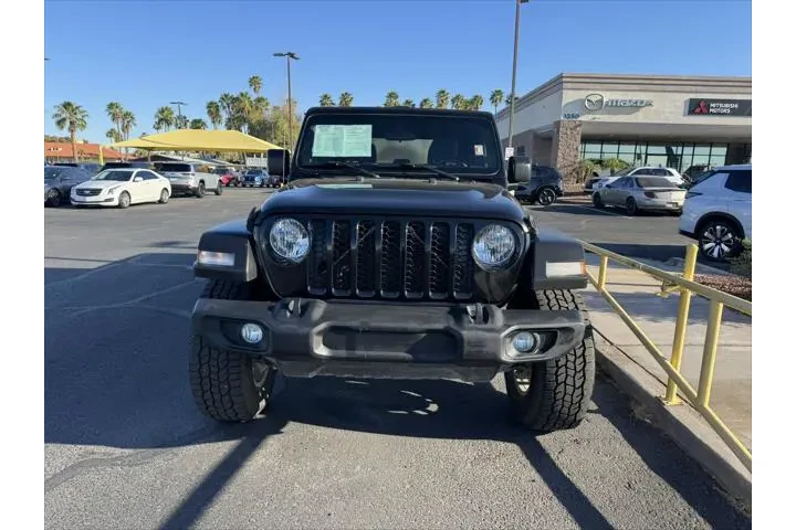 $22799 : Jeep Gladiator 2020 4x4 Spor image 2