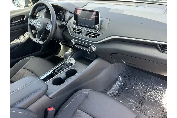 $21789 : Nissan Altima 2025 2.5 S 4dr image 8