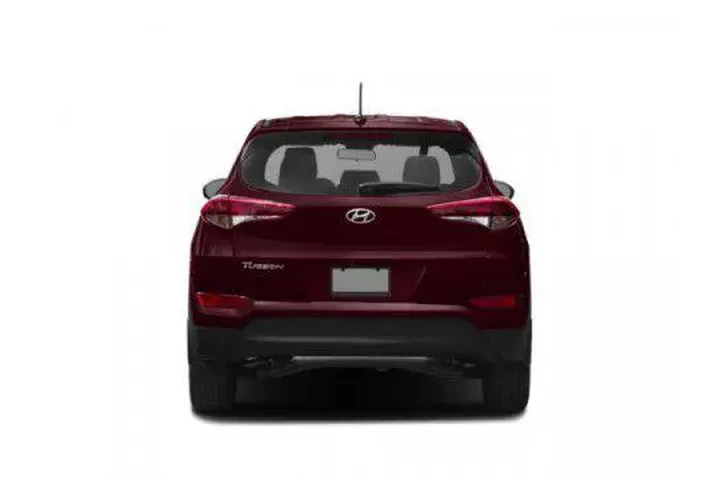 $12073 : Hyundai TUCSON 2018 Sport 4d image 8