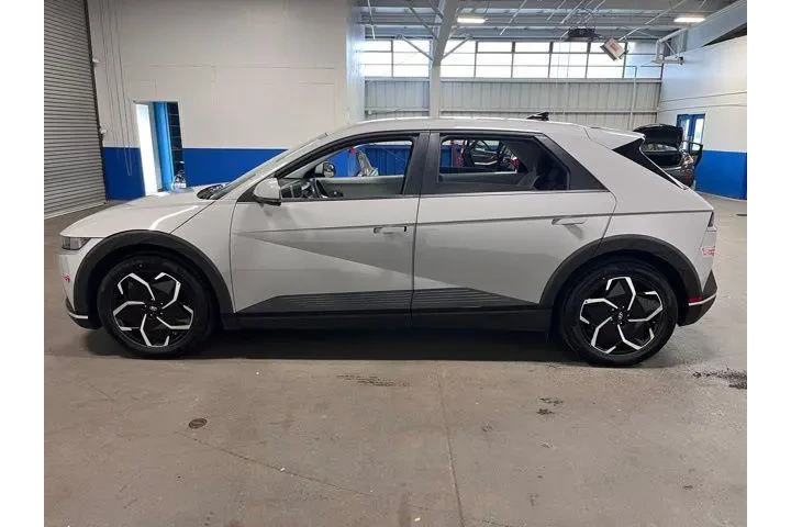 $24428 : Hyundai IONIQ 5 2024 SEL 4dr image 6