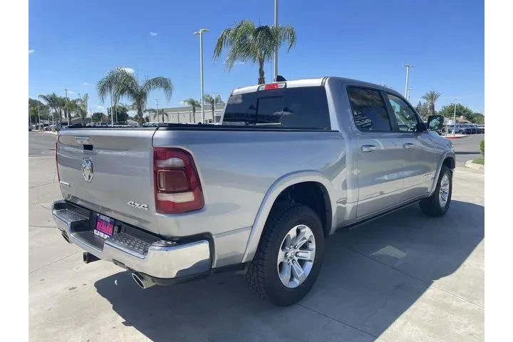 $35555 : Ram 1500 2020 4x4 Laramie 4d image 8